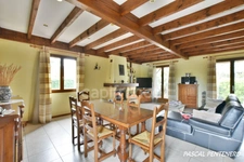 DECINES CHARPIEU 5 bedroom house 153m2, 1 large basement, enclosed land