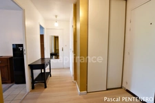 Charmant T2 meublé + jardin privatif 37 m² – lumineux – calme – parking