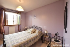 DECINES CHARPIEU 5 bedroom house 153m2, 1 large basement, enclosed land