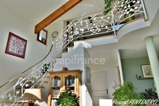 Architect-designed property with commanding views – A unique lifestyle in the hills above Gap