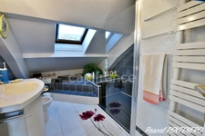 Architect-designed property with commanding views – A unique lifestyle in the hills above Gap