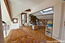 Architect-designed property with commanding views – A unique lifestyle in the hills above Gap
