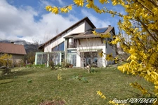 Architect-designed property with commanding views – A unique lifestyle in the hills above Gap