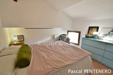 T3 de charme de 63 m² au cœur de Villars-les-Dombes – poutres apparentes – gare à 3 min à pied