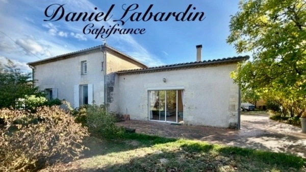 Maison en pierre avec 5 chambres - piscine - garage - séchoir à MARMANDE (47)