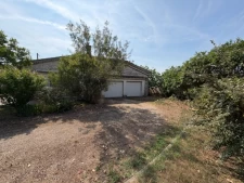 Stone house with 5 bedrooms - swimming pool - garage - drying room in MARMANDE (47)