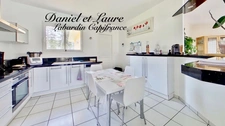 Single-story villa with pool - 4 bedrooms - GARAGE