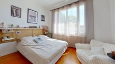 Maison de plain-pied - 4 chambres - garage - terrain clos 