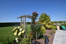Architect-designed villa with 3 bedrooms - swimming pool - jacuzzi - outbuildings - near MARMANDE (47)