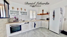 SINGLE-STOREY HOUSE - 3 BEDROOMS - Garage - Garden 