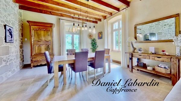 Demeure en pierre - 4 chambres - TERRAIN 6785m2 - 
