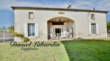 Stone house with 5 bedrooms - swimming pool - garage - drying room in MARMANDE (47)