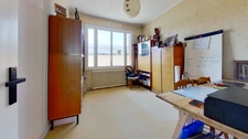 Maison de plain-pied - 4 chambres - garage - terrain clos 