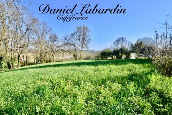 Terrain à vendre de 1 139,00 m² PUYMICLAN (47)
