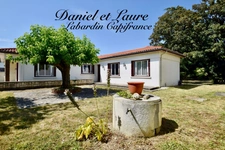 Single-storey house - 4 bedrooms - garage - enclosed garden 