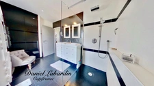 Architect-designed villa with 3 bedrooms - swimming pool - jacuzzi - outbuildings - near MARMANDE (47)