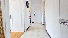 Maison de plain-pied - 4 chambres - garage - terrain clos 