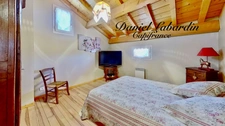 Proprièté avec 4 chambres, 6 hectares, source naturelle, bois