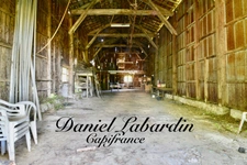 DEMEURE EN PIERRE - SECHOIR - DEPENDANCES - 4 chambres