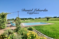 VILLA WITH POOL - 3 bedrooms - Double garage entrance.
