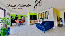 VILLA WITH POOL - 3 bedrooms - Double garage entrance.