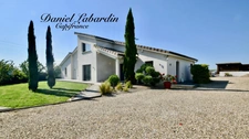 Architect-designed villa with 3 bedrooms - swimming pool - jacuzzi - outbuildings - near MARMANDE (47)