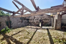 BÂTIMENT à rénover sur terrain A BATIR