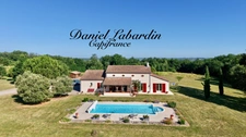 Proprièté avec 4 chambres, 6 hectares, source naturelle, bois