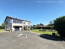 ORLEAT - Maison familiale P7 – Terrain arboré 1 204 m² – Garages – Quartier résidentiel recherché