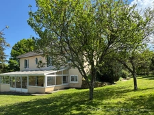Vaste Maison individuelle P8 à rénover - LE VERNET (03200) - Terrain - garage, carport et atelier.