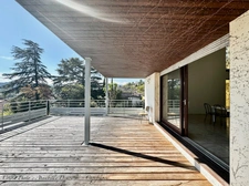 CLERMONT-FERRAND - Les Côtes – Maison d’architecte d’environ 300 m² avec dépendance – Terrain de 1894 m² – Piscine 