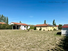 GRANDE MAISON DE PLAIN-PIED - BEAUREGARD-VENDON – 4/5 CHAMBRES – TERRAIN 1 449 m² – VUE PUY DE DÔME