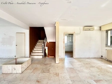 ROYAT - Grande maison familiale à rénover avec vue panoramique, terrain rare, piscine