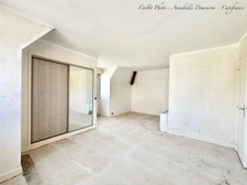 ROYAT - Grande maison familiale à rénover avec vue panoramique, terrain rare, piscine