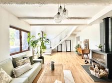 RIOM - EXCLUSIVITÉ – Maison de ville de caractère P6 entièrement rénovée avec jardin, abri et cave