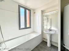 CHATELGUYON (63) - Appartement 4 pièces rénové, balcon filant et terrasse privative