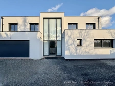 Villa contemporaine d'architecte à vendre 7 pièces CHATELGUYON (63)