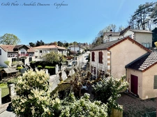 CHATELGUYON (63) - Appartement 4 pièces rénové, balcon filant et terrasse privative
