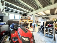 Villa d'architecte P7 à THIERS (CHOPINE) avec vaste terrain, garage double et piscine chauffée.