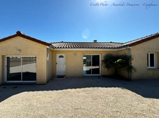 GRANDE MAISON DE PLAIN-PIED - BEAUREGARD-VENDON – 4/5 CHAMBRES – TERRAIN 1 449 m² – VUE PUY DE DÔME