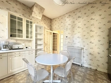 CHAMALIÈRES – MAISON DE FAMILLE EN PIERRE – 215 M² – 5 CHAMBRES – JARDINET – GARAGE