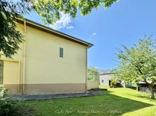 Vaste Maison individuelle P8 à rénover - LE VERNET (03200) - Terrain - garage, carport et atelier.