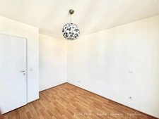 CHATELGUYON (63) - Appartement 4 pièces rénové, balcon filant et terrasse privative