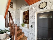 Maison à vendre 8 pièces VOLVIC (63) - 5 chambres, terrain, grand garage et caves