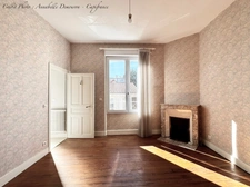 CHAMALIÈRES – MAISON DE FAMILLE EN PIERRE – 215 M² – 5 CHAMBRES – JARDINET – GARAGE