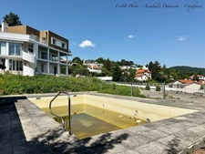 ROYAT - Grande maison familiale à rénover avec vue panoramique, terrain rare, piscine