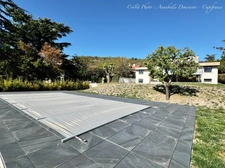 CLERMONT-FERRAND - Les Côtes – Maison d’architecte d’environ 300 m² avec dépendance – Terrain de 1894 m² – Piscine 