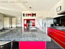 VEYRE-MONTON, Villa P6 avec très grand garage, piscine sécurisée et chauffée sur terrain de 1 509,00 m²