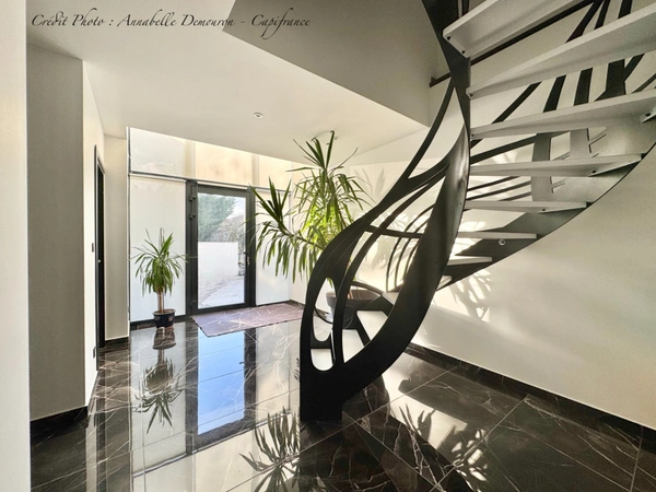 Villa contemporaine d'architecte à vendre 7 pièces CHATELGUYON (63)