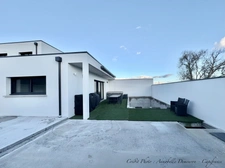 Villa contemporaine d'architecte à vendre 7 pièces CHATELGUYON (63)